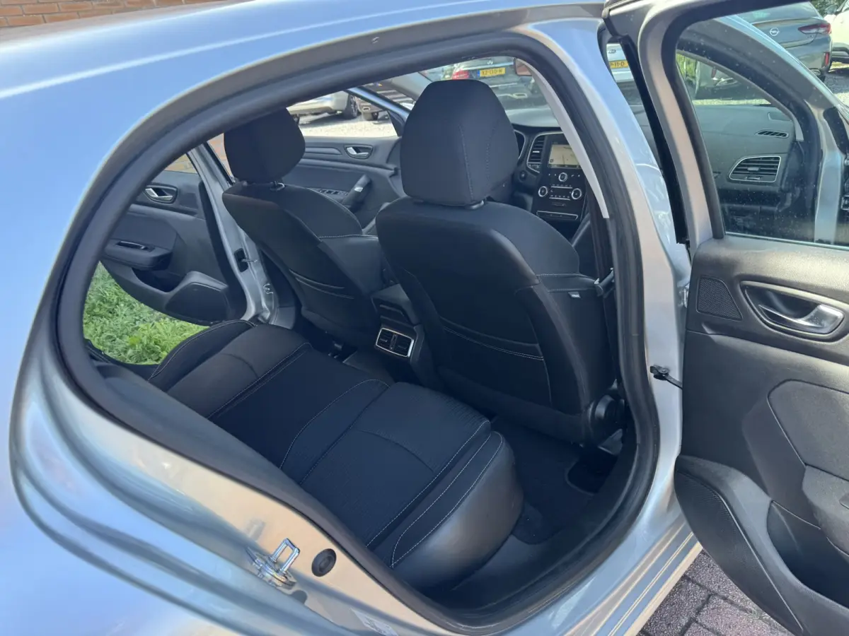 1.5 dCi Eco2 Limited, Euro 6, Apple Carplay, R-Link