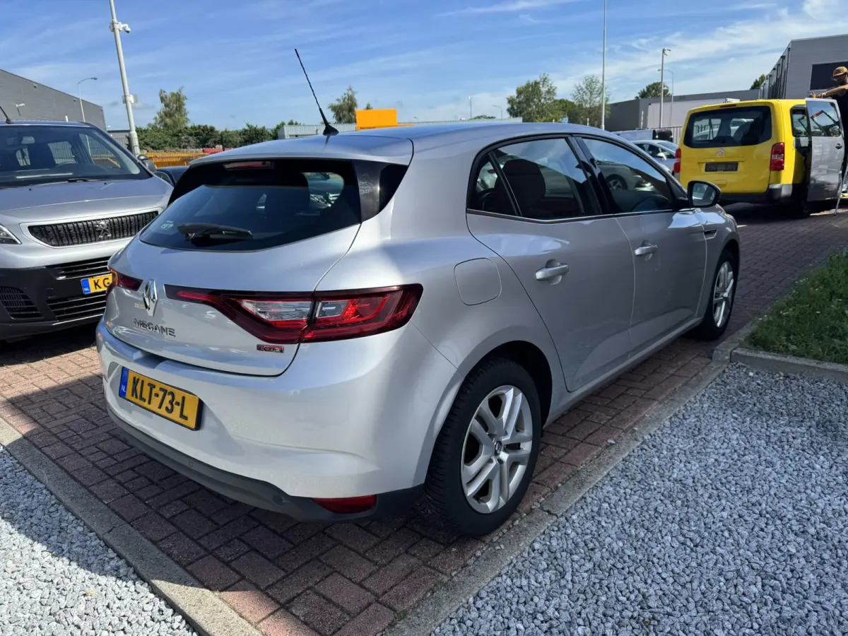 1.5 dCi Eco2 Limited, Euro 6, Apple Carplay, R-Link