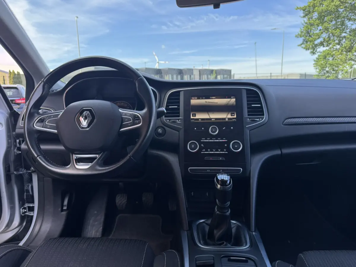 1.5 dCi Eco2 Limited, Euro 6, Apple Carplay, R-Link
