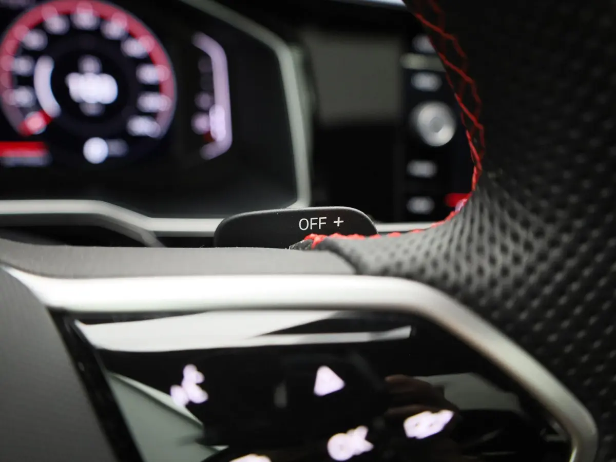 2.0 TSI GTI | 207 PK | Automaat | Apple Carplay / Android Auto | Stoelverwarming | Adaptieve Cruise Control | Parkeersensoren | Panoramaschuif-kanteldak |