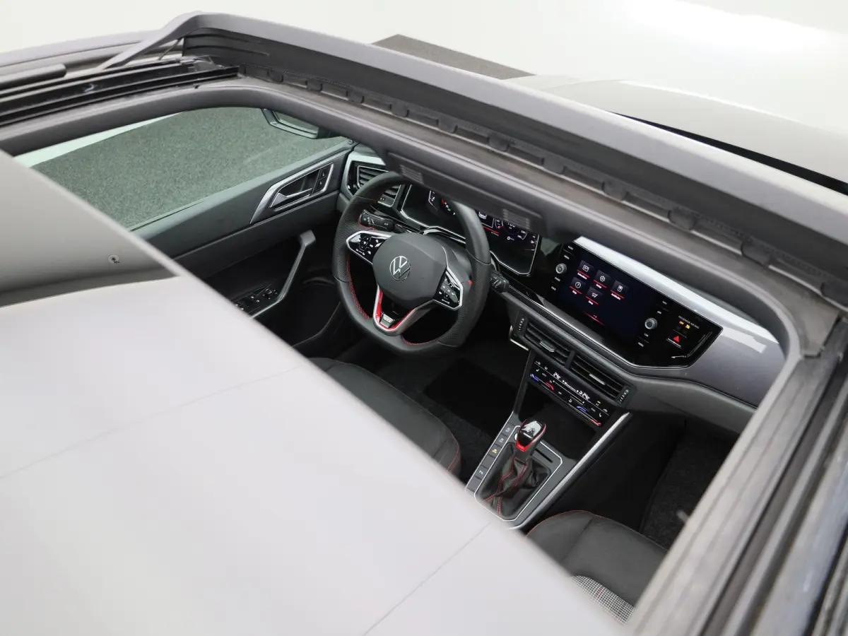 2.0 TSI GTI | 207 PK | Automaat | Apple Carplay / Android Auto | Stoelverwarming | Adaptieve Cruise Control | Parkeersensoren | Panoramaschuif-kanteldak |