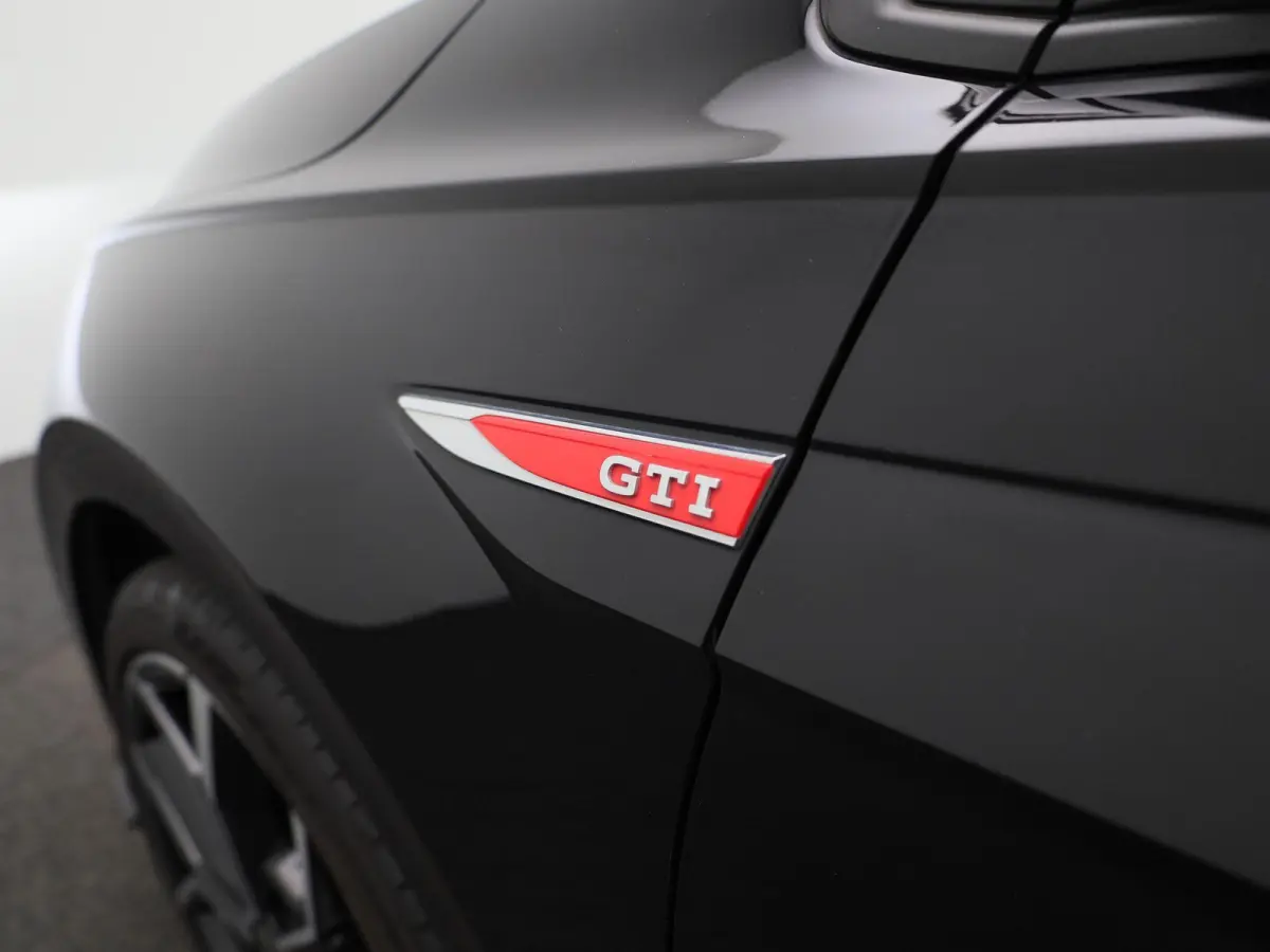 2.0 TSI GTI | 207 PK | Automaat | Apple Carplay / Android Auto | Stoelverwarming | Adaptieve Cruise Control | Parkeersensoren | Panoramaschuif-kanteldak |