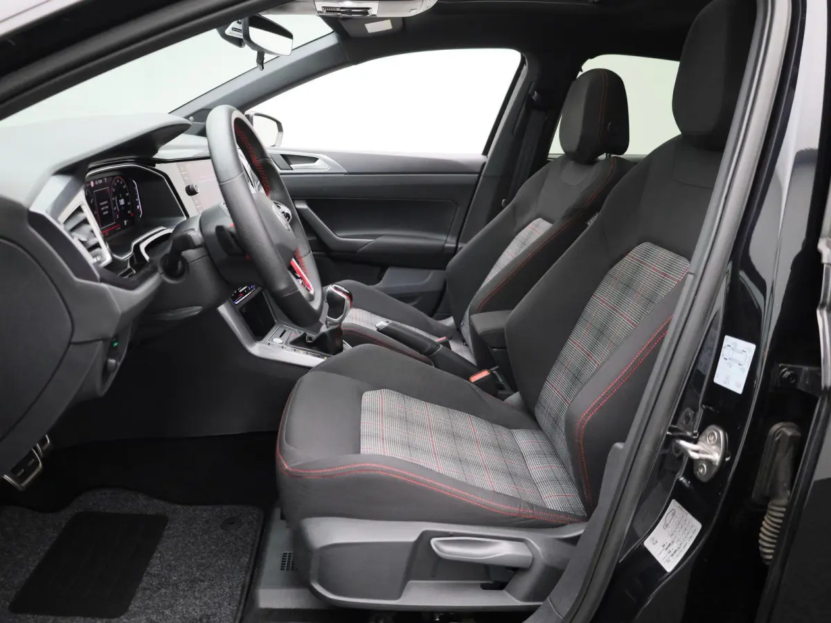 2.0 TSI GTI | 207 PK | Automaat | Apple Carplay / Android Auto | Stoelverwarming | Adaptieve Cruise Control | Parkeersensoren | Panoramaschuif-kanteldak |