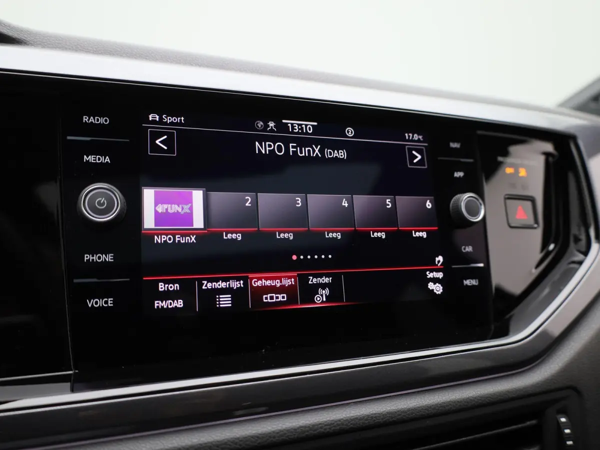 2.0 TSI GTI | 207 PK | Automaat | Apple Carplay / Android Auto | Stoelverwarming | Adaptieve Cruise Control | Parkeersensoren | Panoramaschuif-kanteldak |