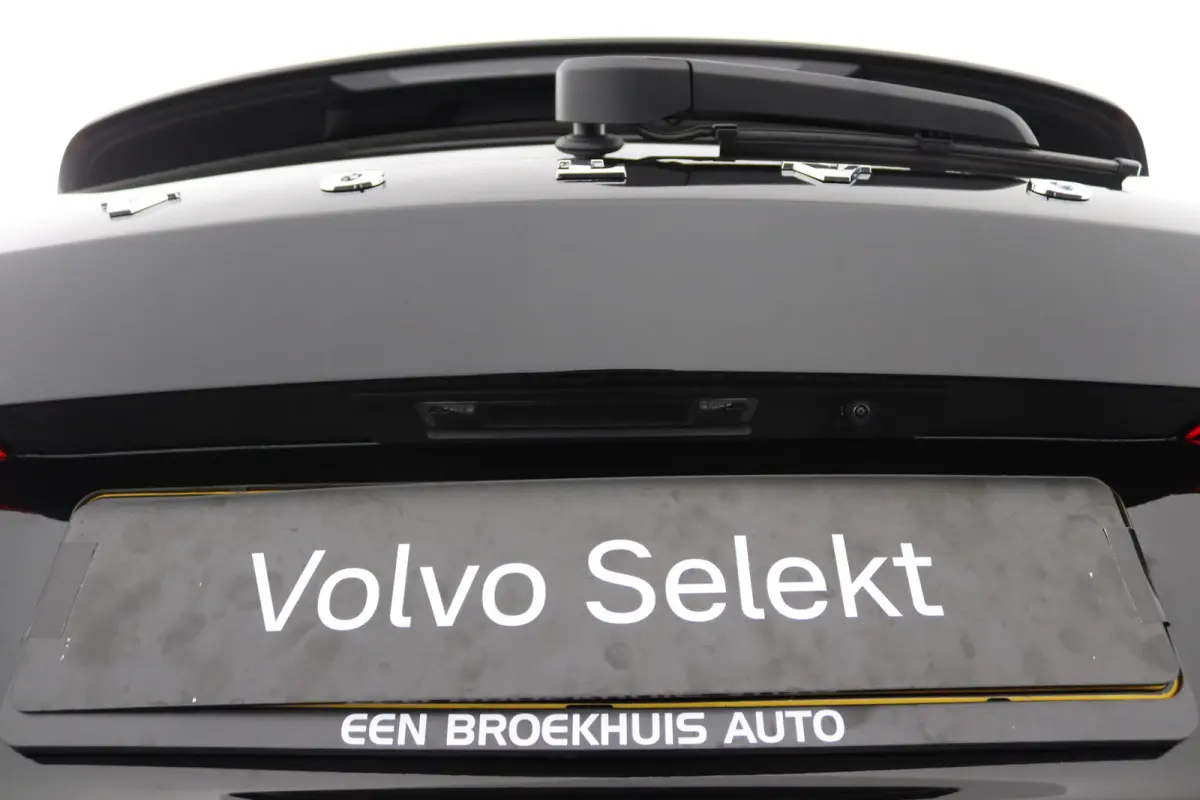 T8 Plug-in hybrid AWD Plus Dark | Trekhaak | Panoramadak | 360 Camera | Harman/Kardon | CarPlay/Android Auto | Elek. Stoelen |  Keyless | Stoel/ Stuurverwarming