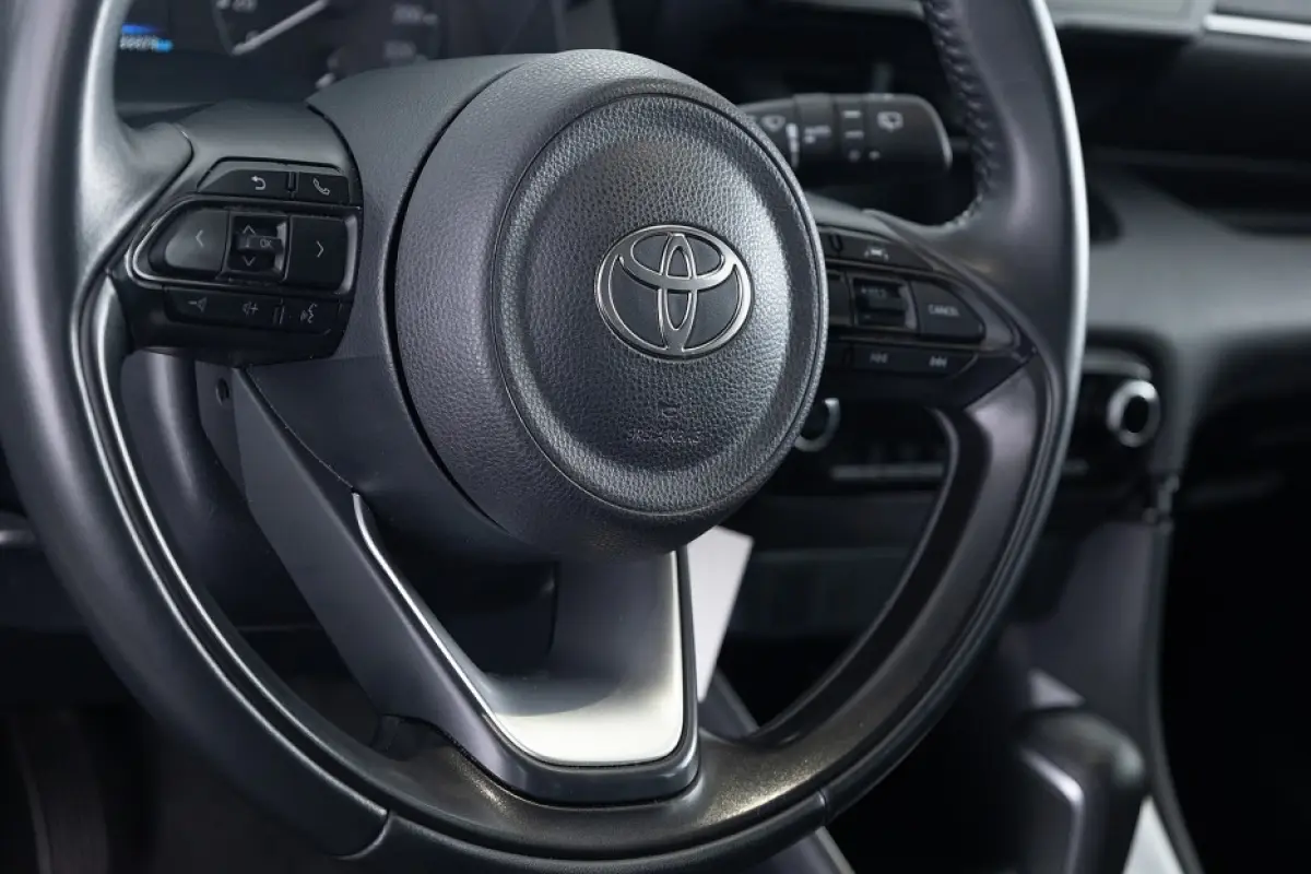 1.5 Hybrid 115 Active | CARPLAY | CAMERA | VELGEN | Automaat ✅ 1e Eigenaar