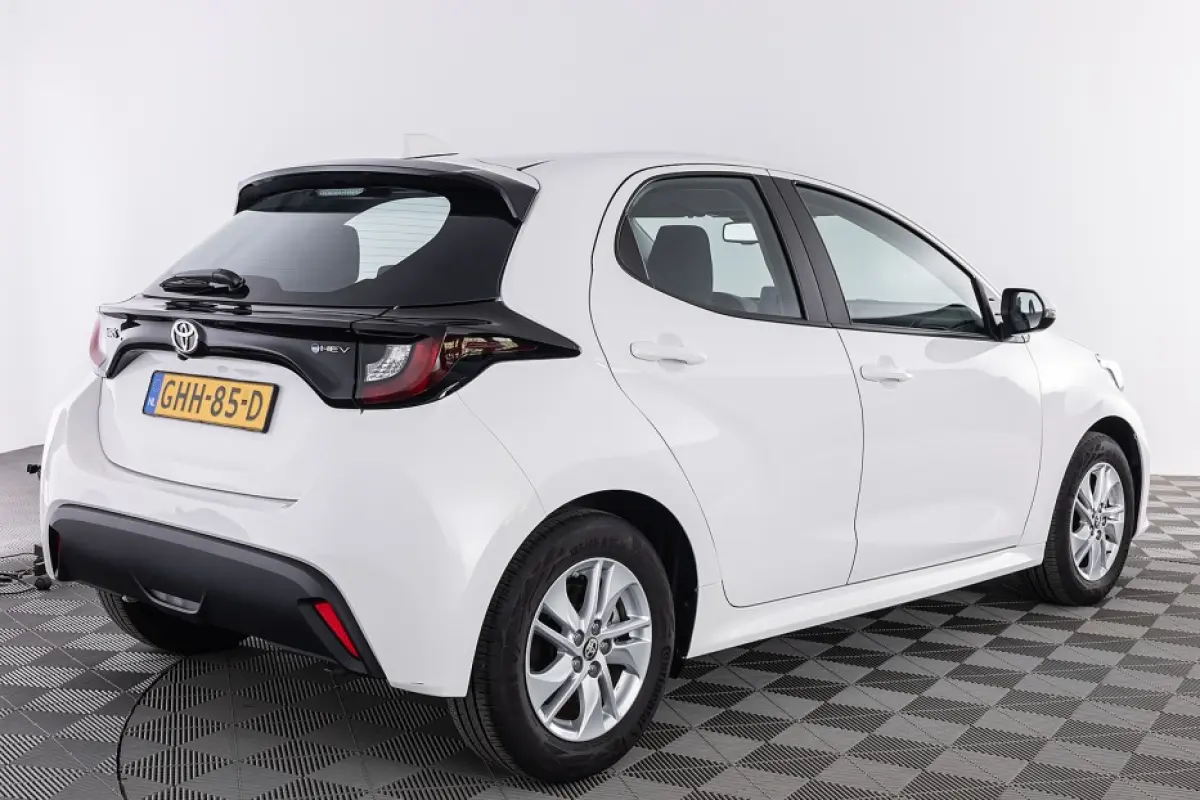 1.5 Hybrid 115 Active | CARPLAY | CAMERA | VELGEN | Automaat ✅ 1e Eigenaar