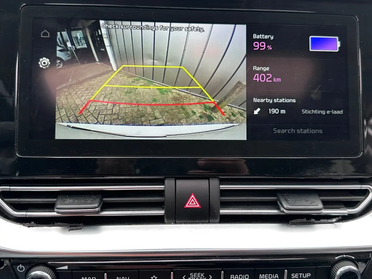 ExecutiveLine 64 kWh warmtepomp SOH 100% OPEN DAK LEER /JBL/ CAMERA