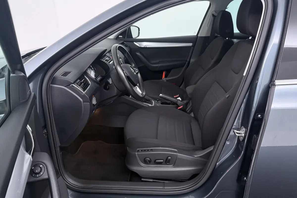 1.4 TSI Greentech Style Businessline (STOELVERWARMING, TREKHAAK, XENON, ELEKT. STSOELEN)
