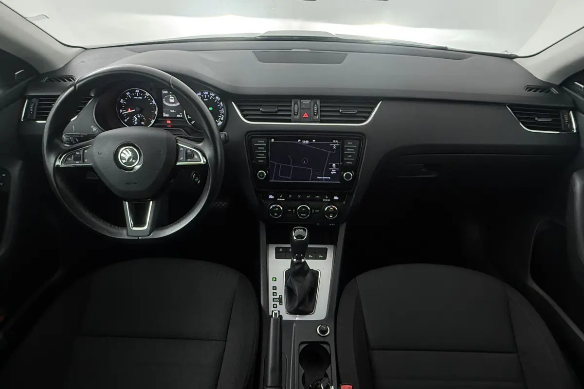 1.4 TSI Greentech Style Businessline (STOELVERWARMING, TREKHAAK, XENON, ELEKT. STSOELEN)