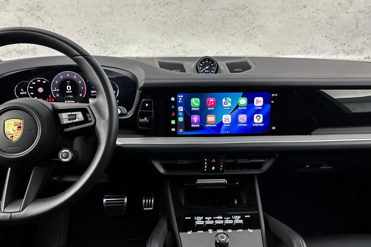 3.0 S E-Hybrid Black Edition | Panoramadak | Luchtvering | Trekhaak | Lederen bekleding