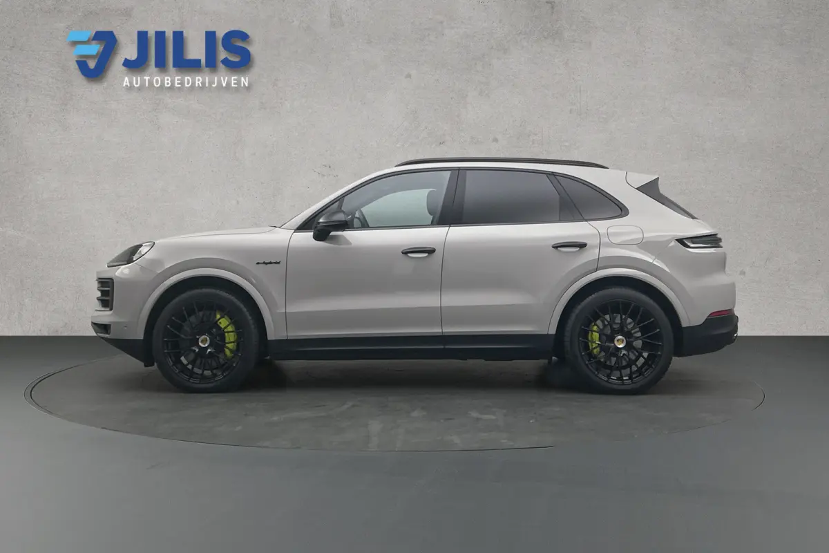 3.0 S E-Hybrid Black Edition | Panoramadak | Luchtvering | Trekhaak | Lederen bekleding