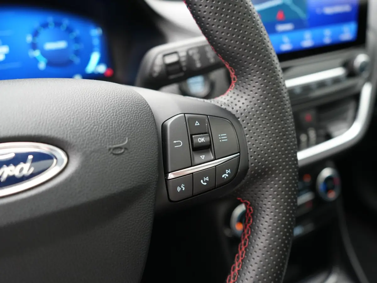 1.0 EcoBoost ST-Line X 155pk Dealer O.H | Trekhaak Afn. | Panodak | Adaptive Cruise | Bang & Olufsen | Camera | Sportstoelen & Stuur Verwarmd | Keyless | Virtual | Navigatie | DAB | 17"L.M |