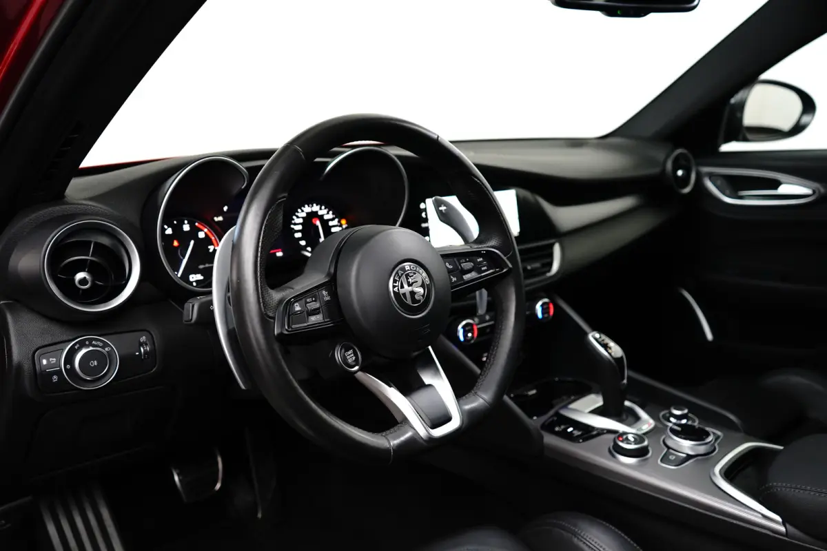 Veloce 280PK | Stoelverwarming | Adap. Cruise | 19 inch | Trekhaak