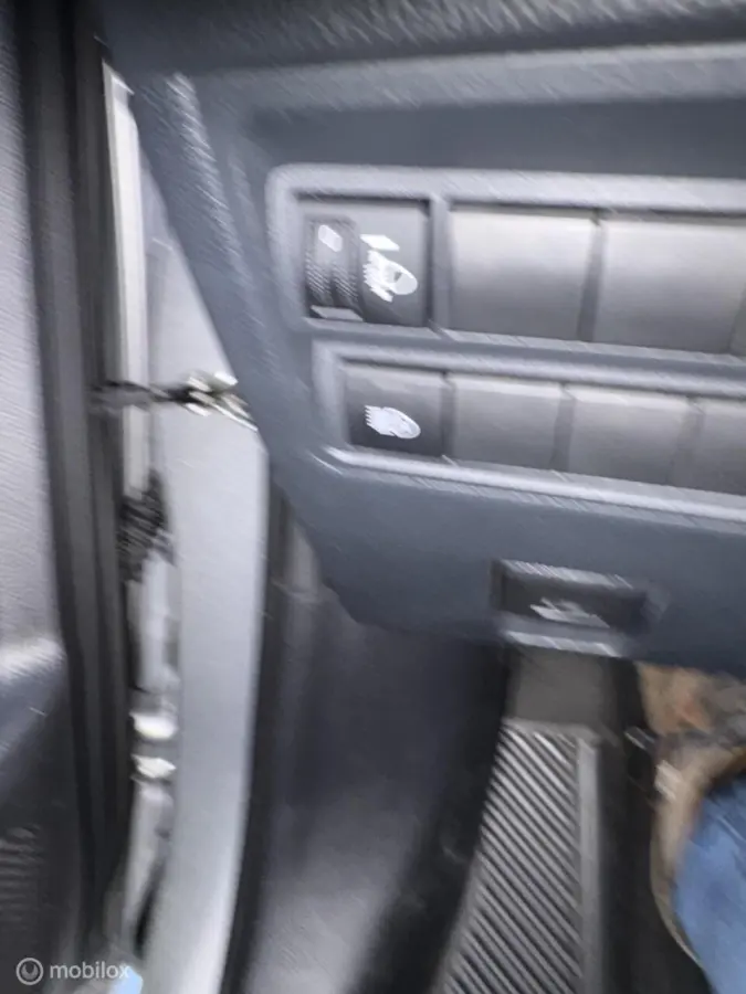 1.5 VVT-i Active