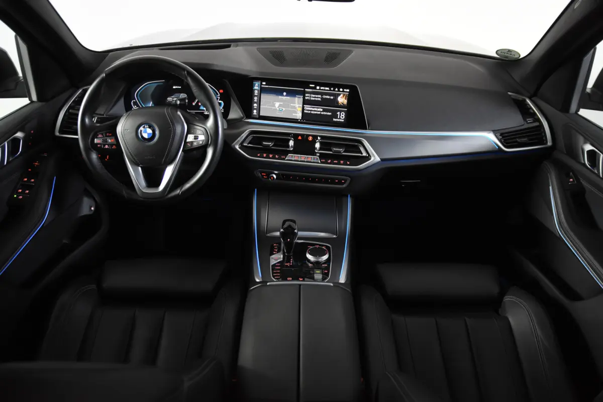 xDrive45e Executive *Panoramadak*Luchtvering*360*Trekhaak*