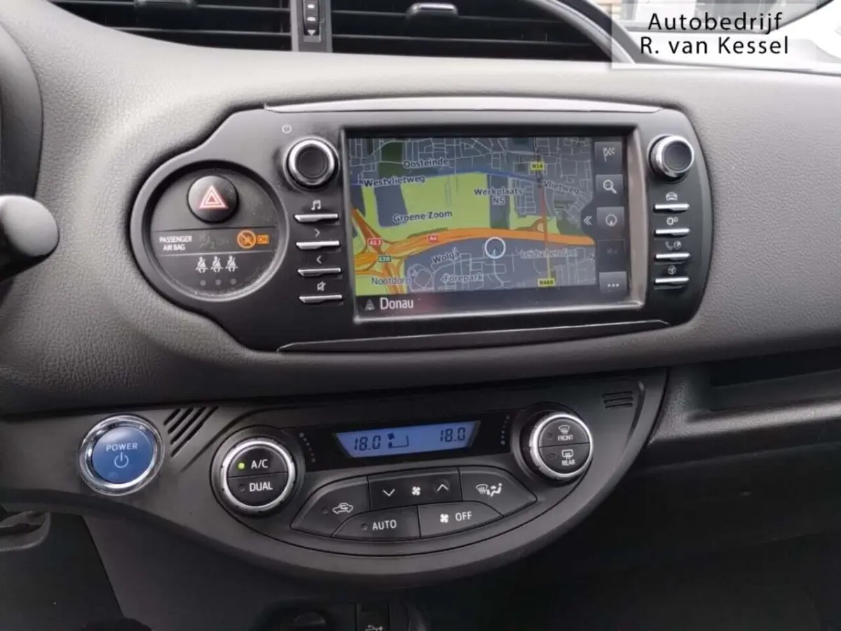 1.5 Hybrid Dynamic I Dealer onderhouden I Navigatie I NL-auto