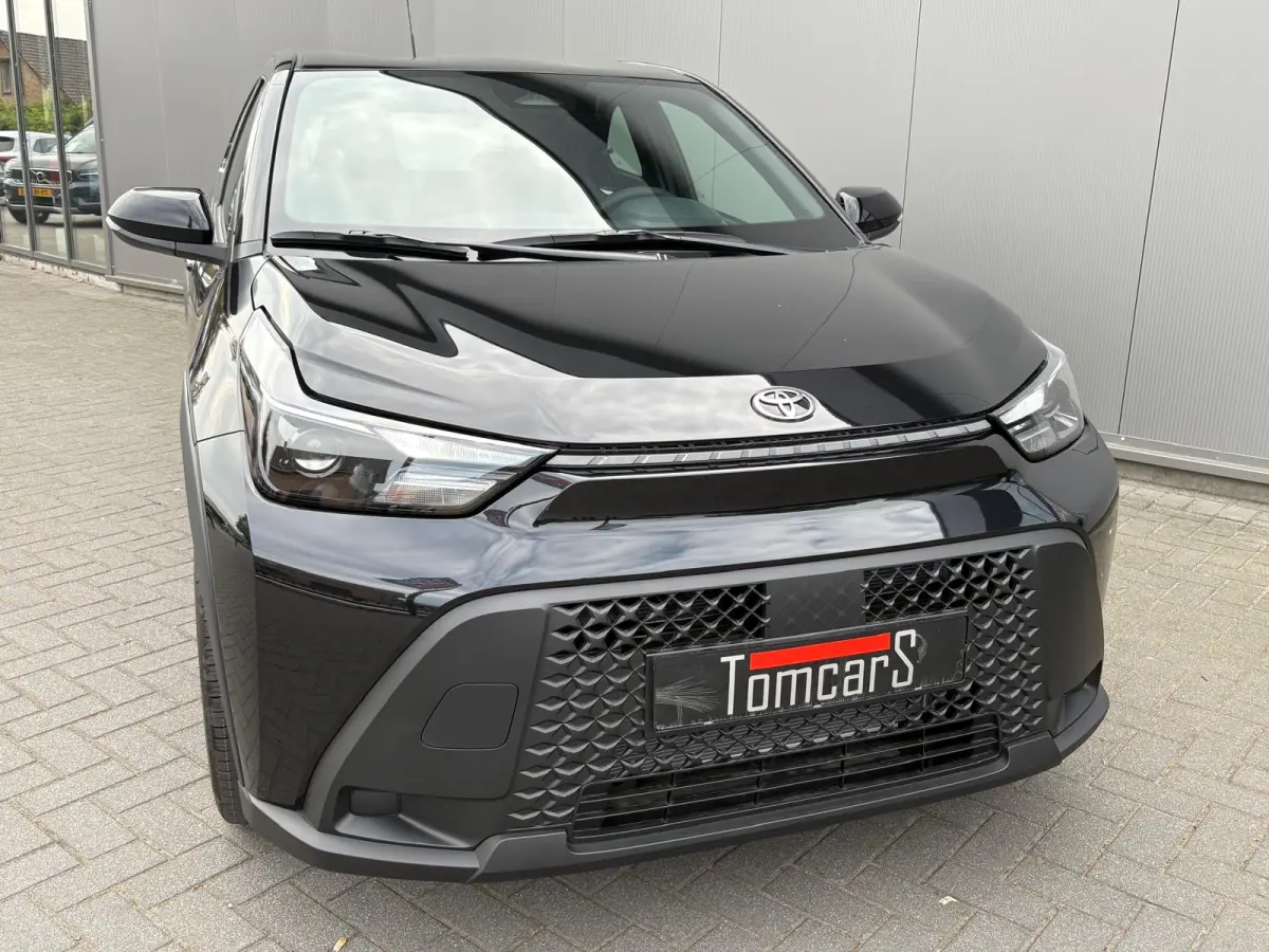 Hybrid 116PK Automaat Nieuw uit voorraad! Camera/ Adapt. Cruise/ Carplay- Android auto
