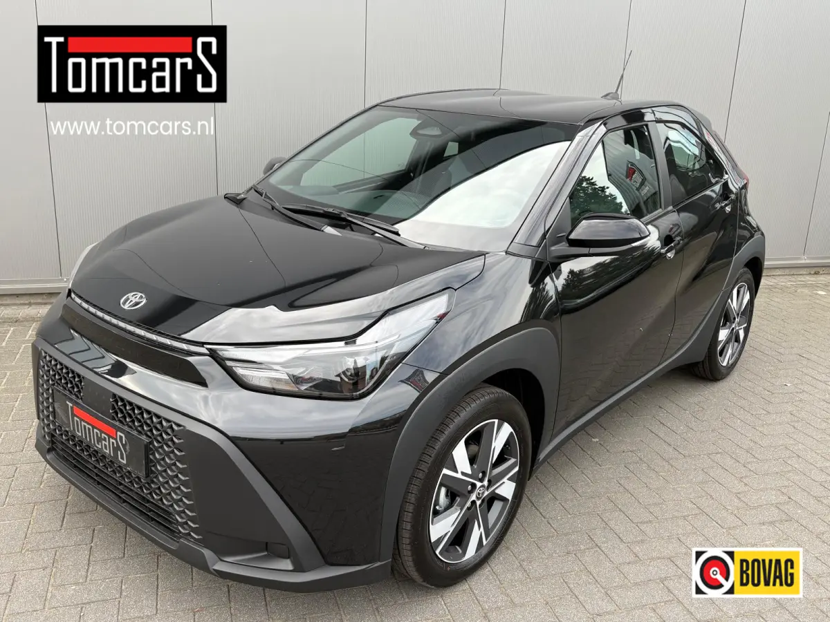 Hybrid 116PK Active Automaat Nieuw uit voorraad! Camera/ Adapt. Cruise/ Carplay- Android auto