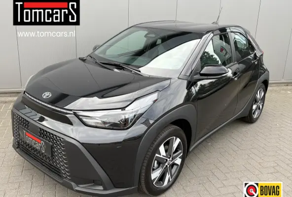 Hybrid 116PK Active Automaat Nieuw uit voorraad! Camera/ Adapt. Cruise/ Carplay- Android auto