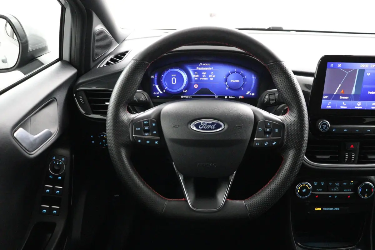 1.0 EcoBoost ST-Line | Trekhaak | Keyless Entry | CarPlay | Navi |