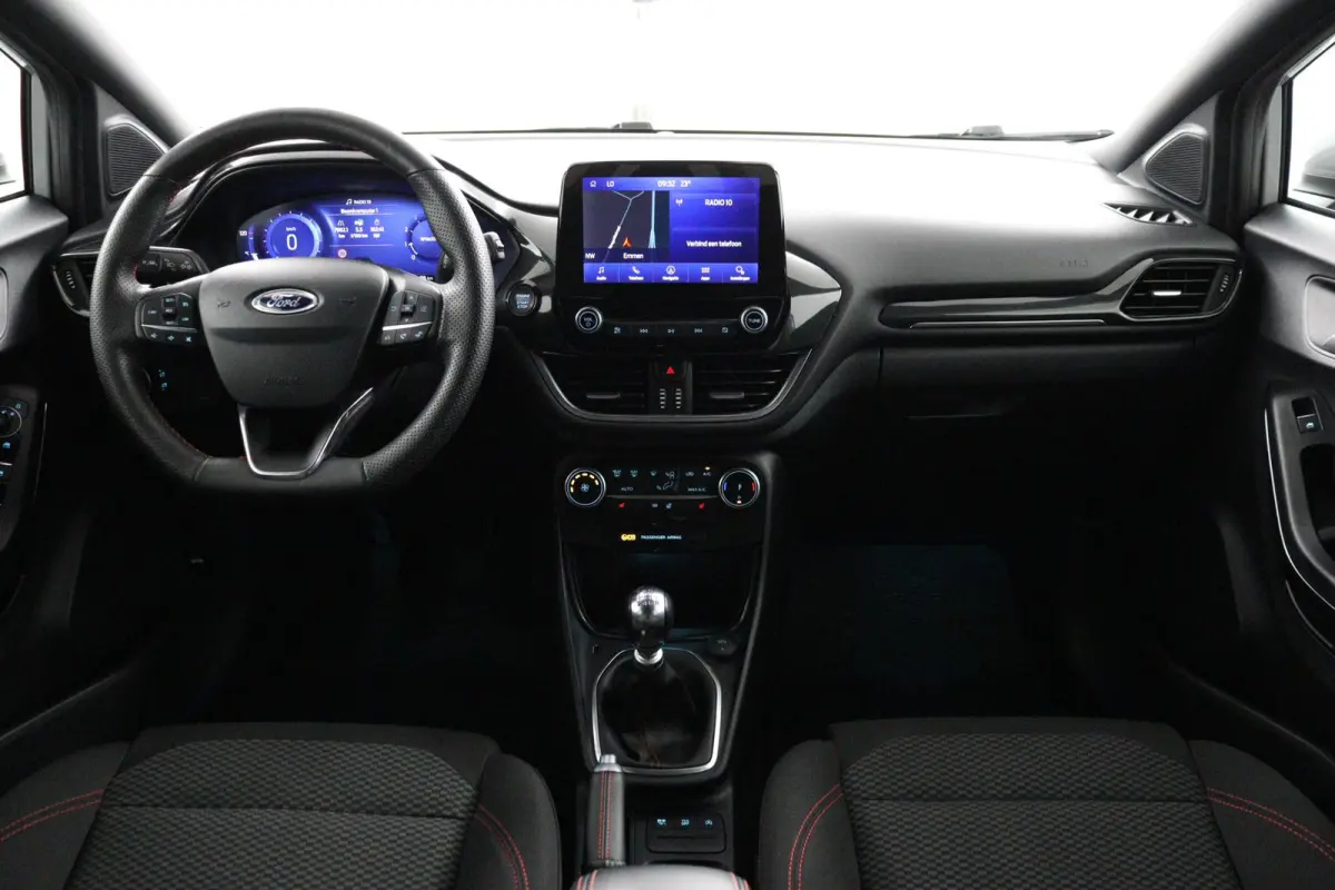1.0 EcoBoost ST-Line | Trekhaak | Keyless Entry | CarPlay | Navi |