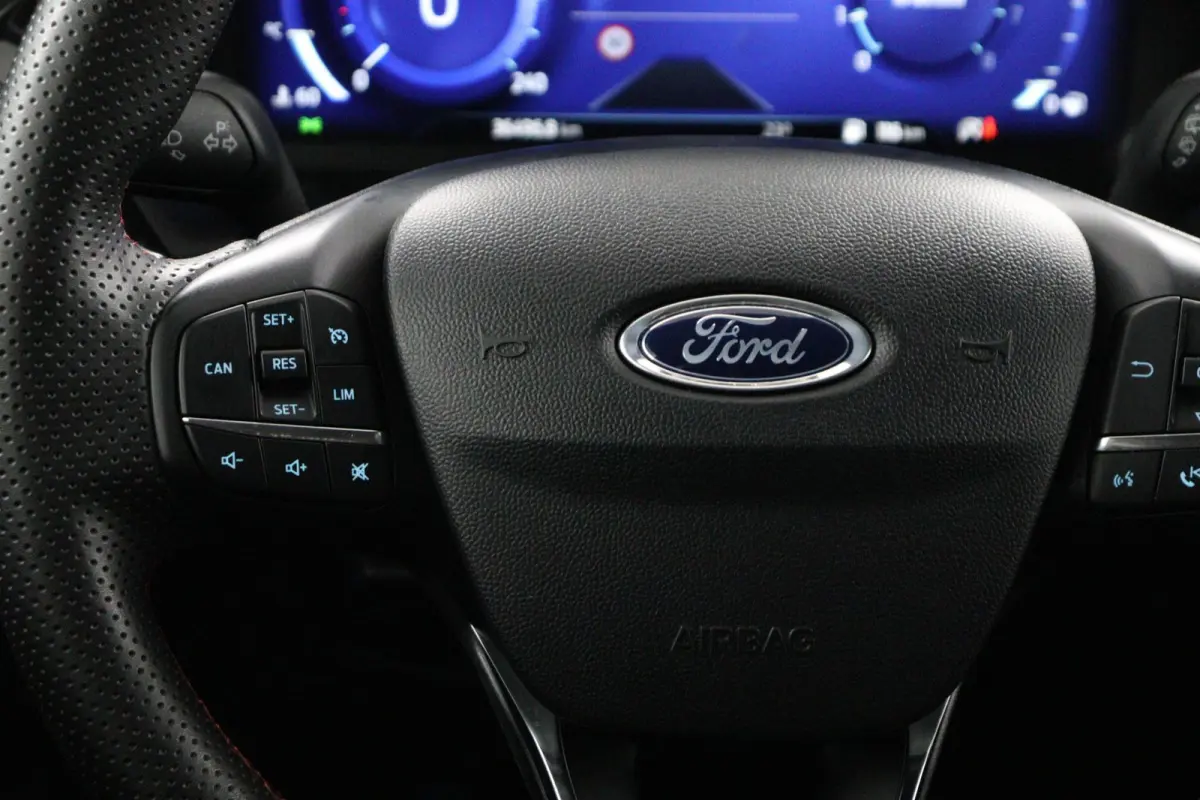 1.0 EcoBoost ST-Line | Trekhaak | Keyless Entry | CarPlay | Navi |
