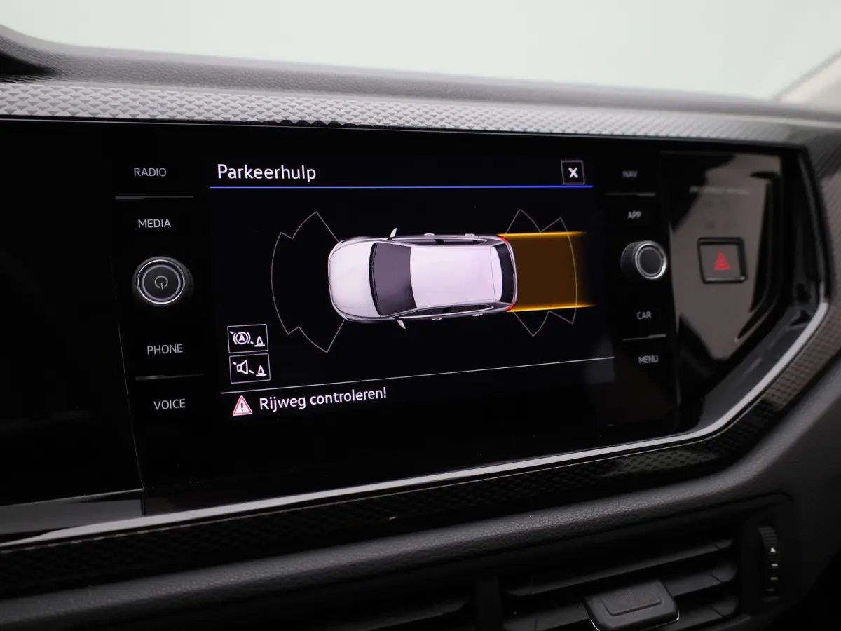 1.0 TSI Life Business 95 PK | Navigatie | Parkeersensoren | Stoelverwarming | Adaptive Cruise Control | Apple Carplay | Android Auto | Digital Cockpit | Climate Control |