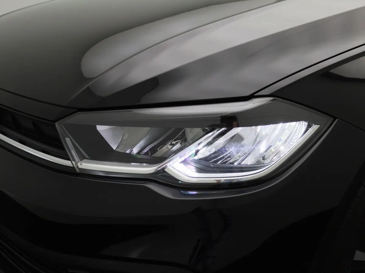 1.0 TSI Life Business 95 PK | Navigatie | Parkeersensoren | Stoelverwarming | Adaptive Cruise Control | Apple Carplay | Android Auto | Digital Cockpit | Climate Control |