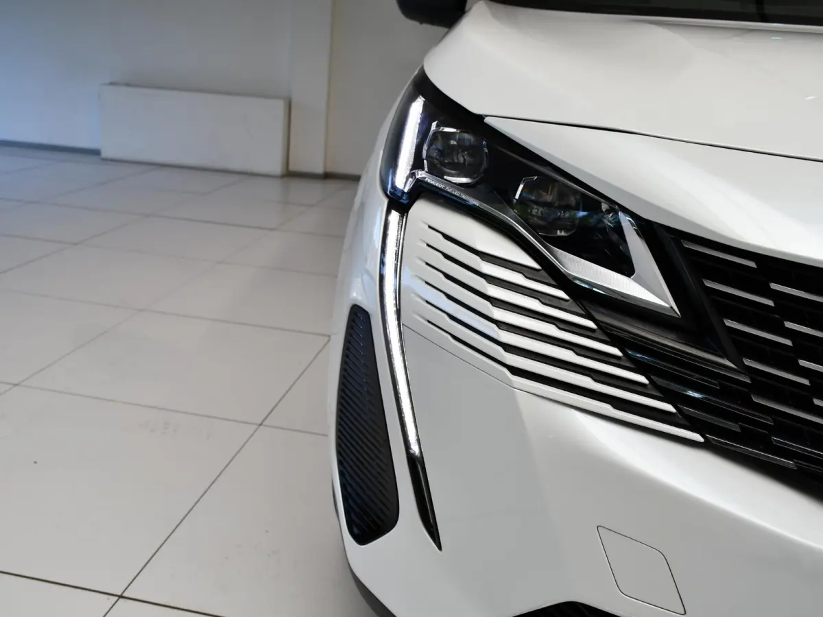 1.6 HYbrid 225 GT | SOH 88.5%  | Alcantara | Stoelverwarming | Elektrisch bedienbare achterklep | Navigatie | Keyless Entry + Start