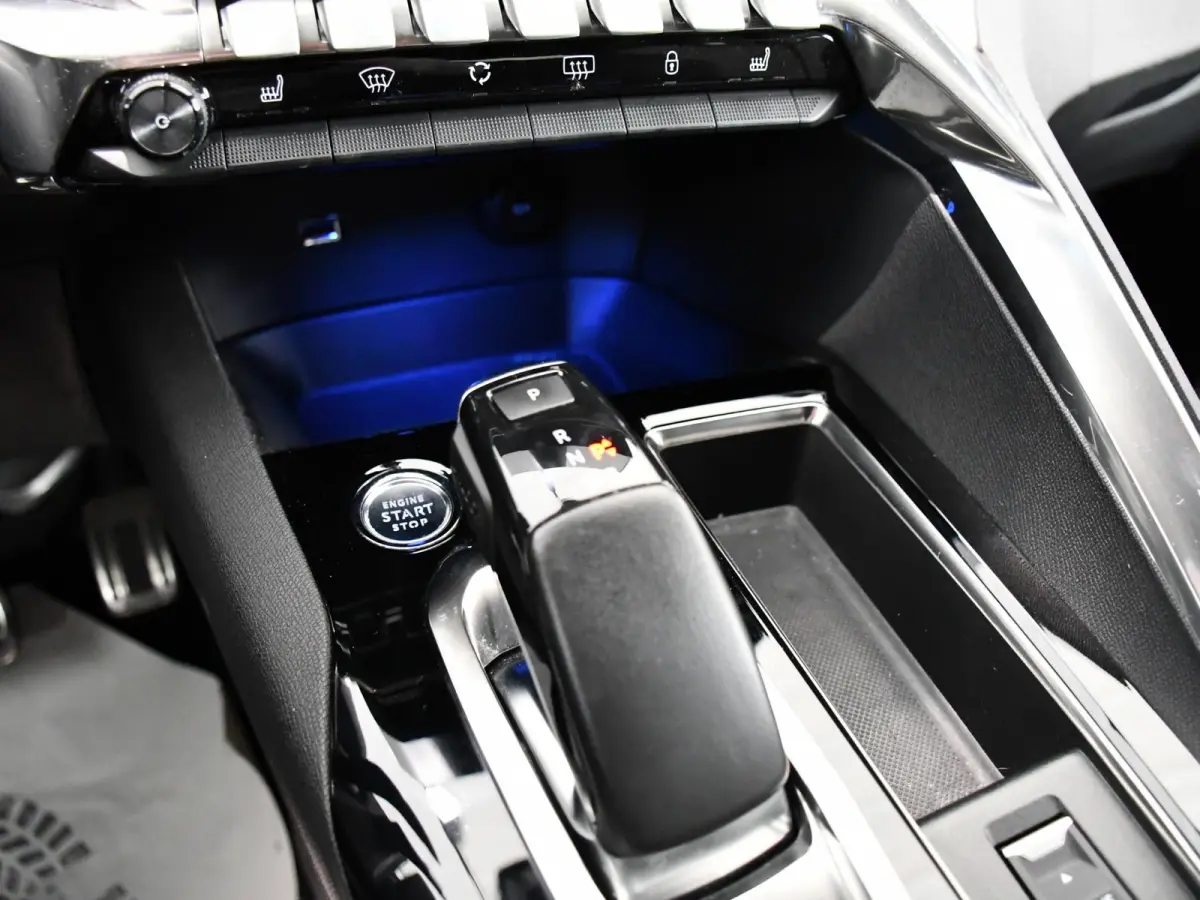 1.6 HYbrid 225 GT | SOH 88.5%  | Alcantara | Stoelverwarming | Elektrisch bedienbare achterklep | Navigatie | Keyless Entry + Start