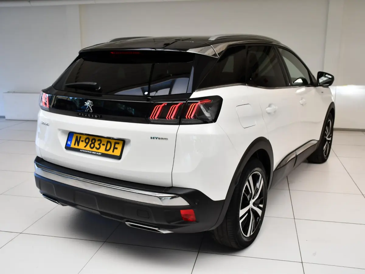 1.6 HYbrid 225 GT | SOH 88.5%  | Alcantara | Stoelverwarming | Elektrisch bedienbare achterklep | Navigatie | Keyless Entry + Start