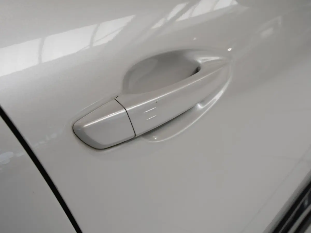 1.6 HYbrid 225 GT | SOH 88.5%  | Alcantara | Stoelverwarming | Elektrisch bedienbare achterklep | Navigatie | Keyless Entry + Start