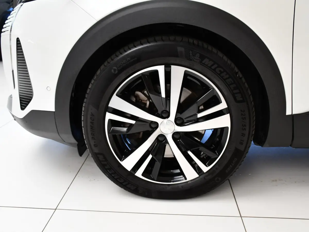 1.6 HYbrid 225 GT | SOH 88.5%  | Alcantara | Stoelverwarming | Elektrisch bedienbare achterklep | Navigatie | Keyless Entry + Start