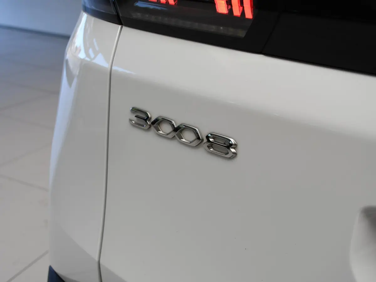 1.6 HYbrid 225 GT | SOH 88.5%  | Alcantara | Stoelverwarming | Elektrisch bedienbare achterklep | Navigatie | Keyless Entry + Start