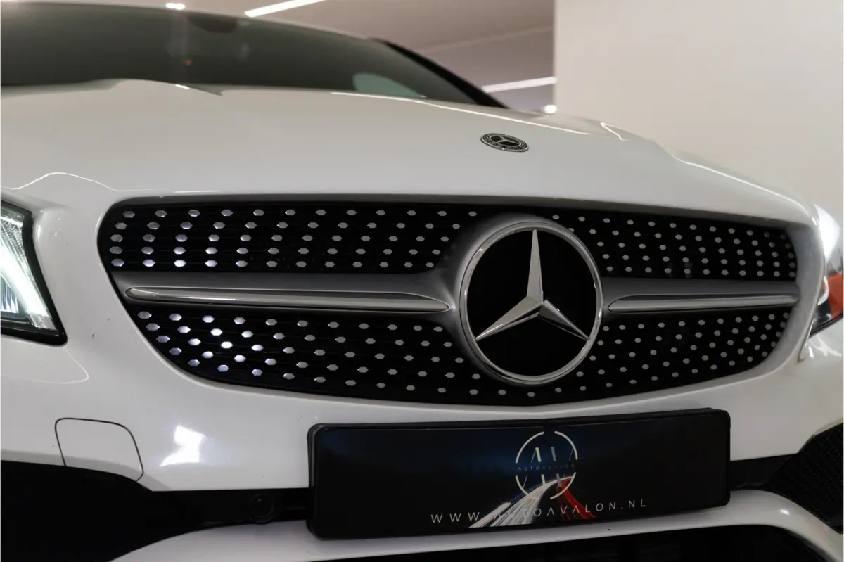 180 AMG 123PK | LED | Stoelverw. | Camera | Park Assist | Garantie