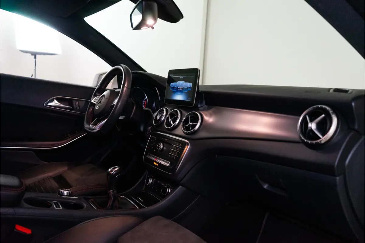 180 AMG 123PK | LED | Stoelverw. | Camera | Park Assist | Garantie