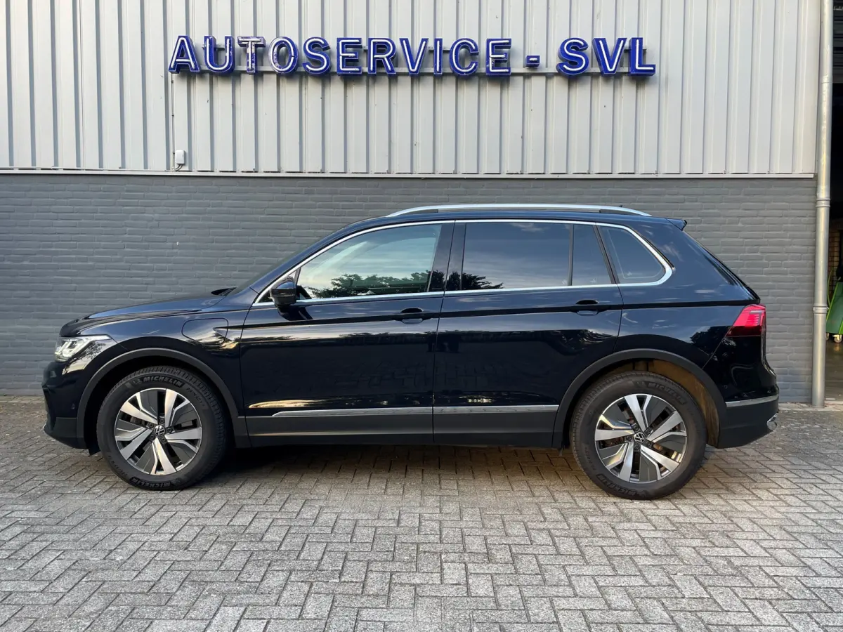 1.4 TSI eHybrid Elegance - Trekhaak - Pano - 360gr - Dodehoekassistent etc etc.