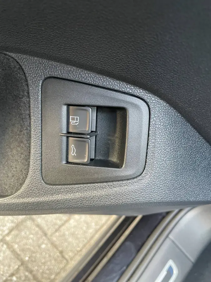 1.4 TSI eHybrid Elegance - Trekhaak - Pano - 360gr - Dodehoekassistent etc etc.
