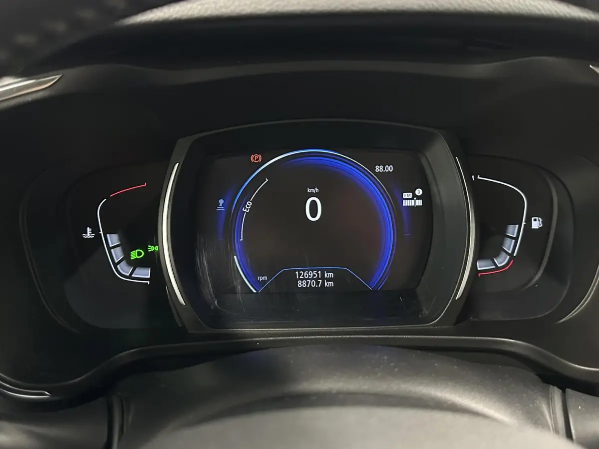 1.2 TCe Intens NAVI CAMERA TREKHAAK ECC CRUISE LM.