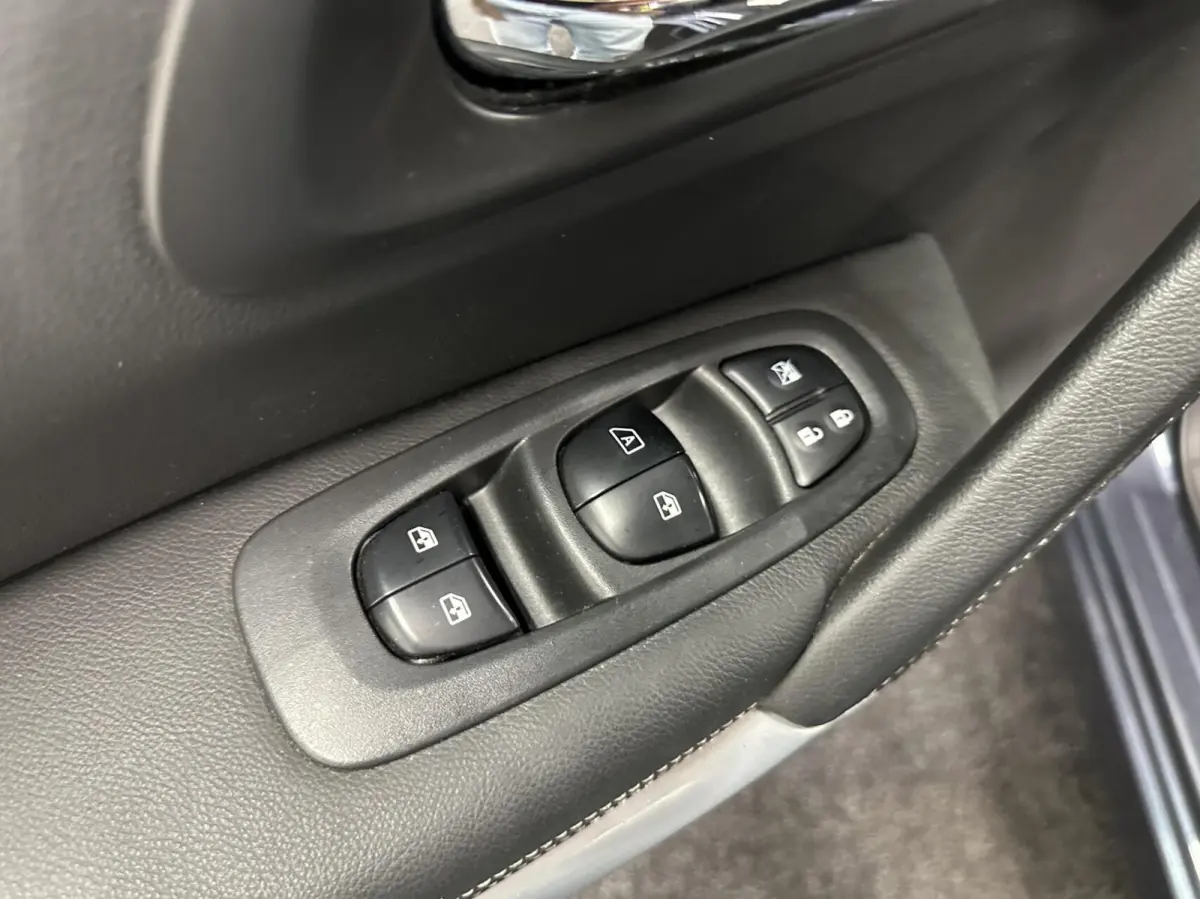 1.2 TCe Intens NAVI CAMERA TREKHAAK ECC CRUISE LM.