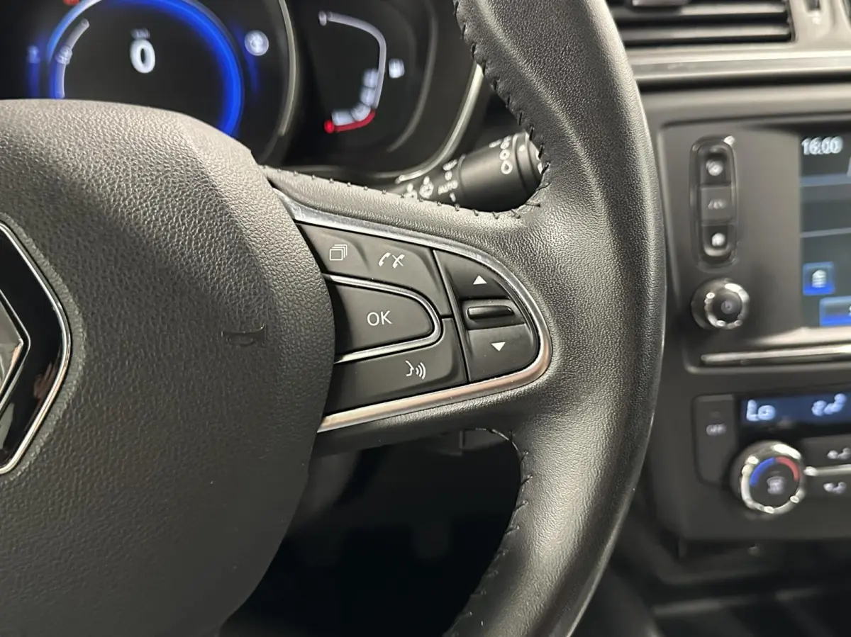 1.2 TCe Intens NAVI CAMERA TREKHAAK ECC CRUISE LM.