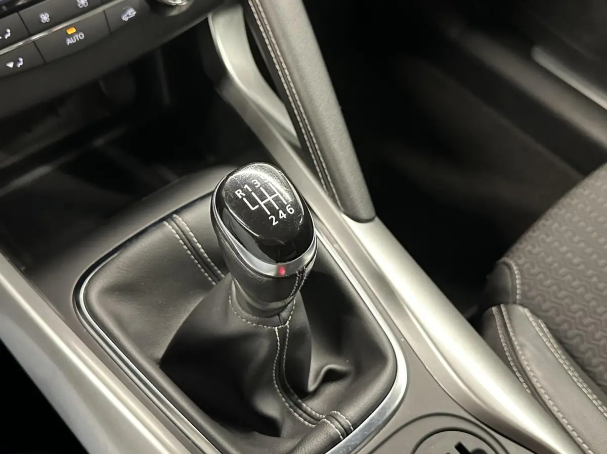 1.2 TCe Intens NAVI CAMERA TREKHAAK ECC CRUISE LM.