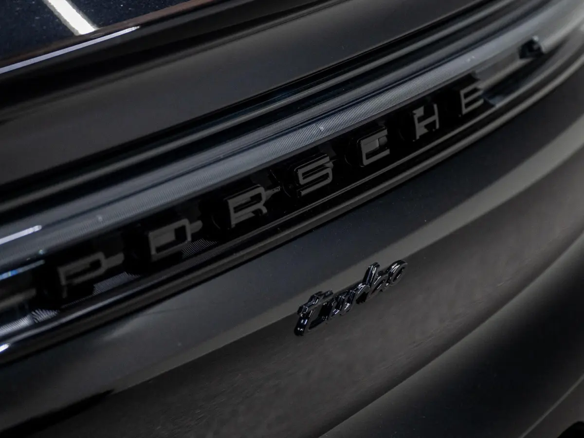 4.0 Turbo E-Hybrid GT | Achterasbest. | Burmester | 18-weg | HUD | 2+1 Achter |