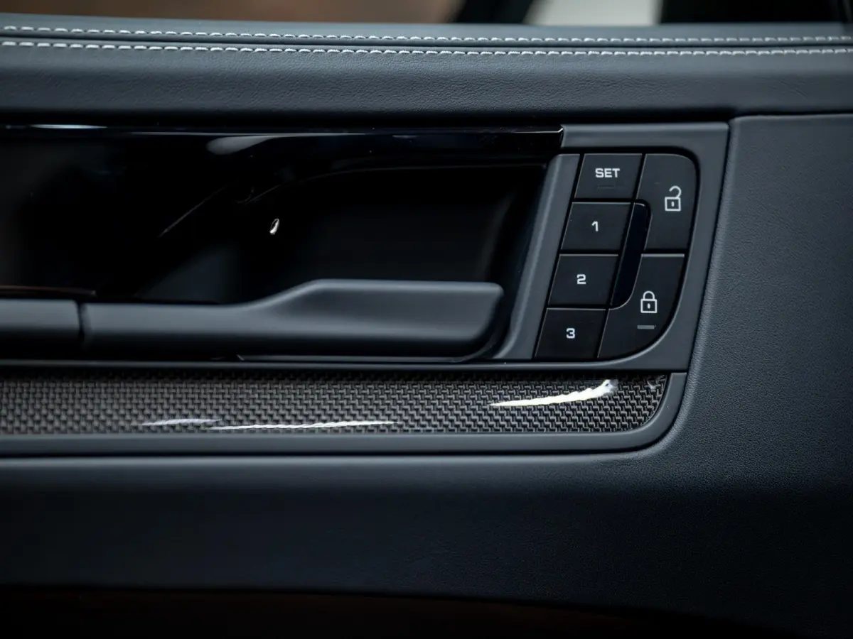 4.0 Turbo E-Hybrid GT | Achterasbest. | Burmester | 18-weg | HUD | 2+1 Achter |
