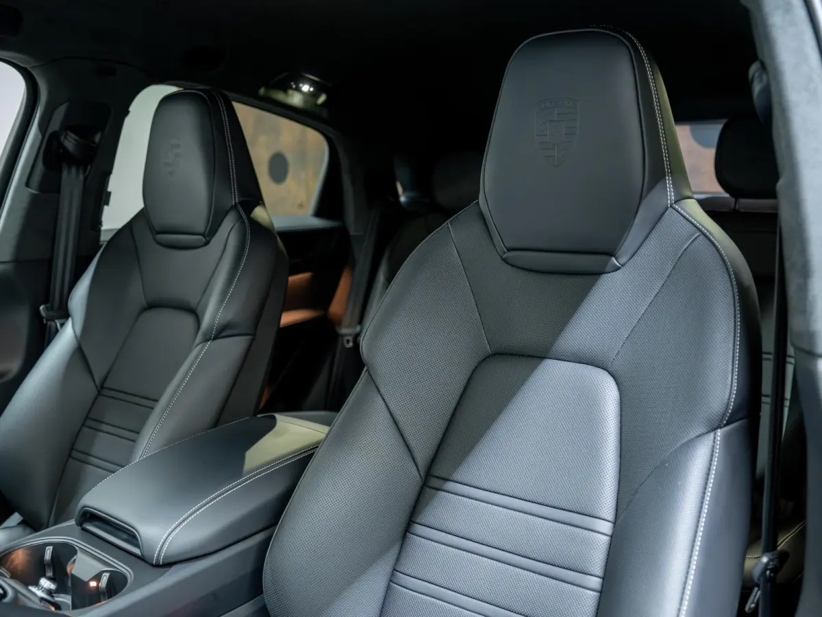4.0 Turbo E-Hybrid GT | Achterasbest. | Burmester | 18-weg | HUD | 2+1 Achter |