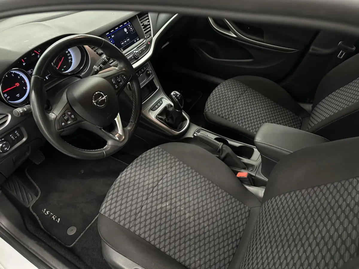 1.2 Edition LM CARPLAY CRUISE LED.