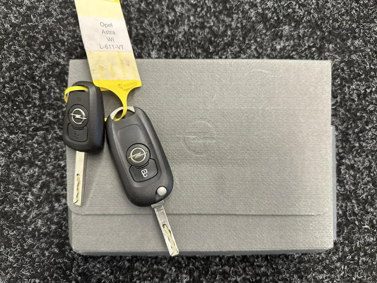 1.2 Edition LM CARPLAY CRUISE LED.