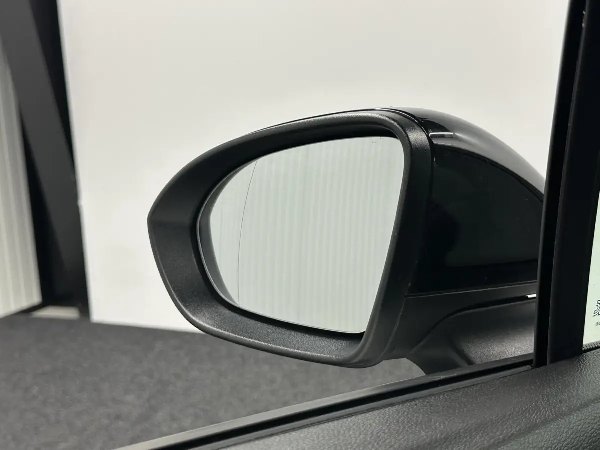 1.2 Edition LM CARPLAY CRUISE LED.