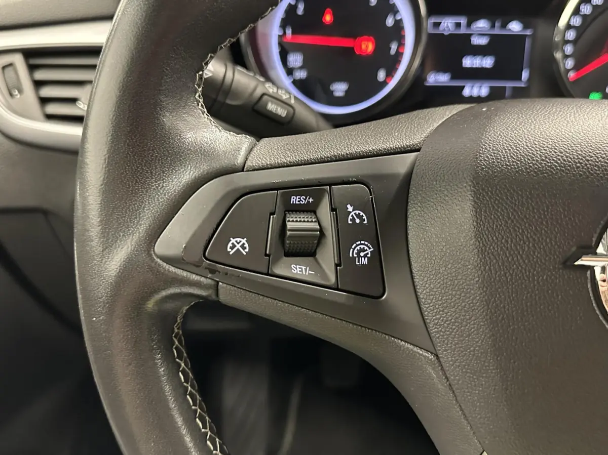 1.2 Edition LM CARPLAY CRUISE LED.